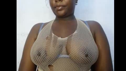 Snapshot of ebony_sexy_queen chatting on October 13, 8:09 pm Racheal online show from October 13, 8:09 pm