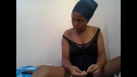 ebony_sluttt online show from February 7, 7:56 am