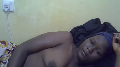 ebony_vanillah online show from February 6, 4:50 am