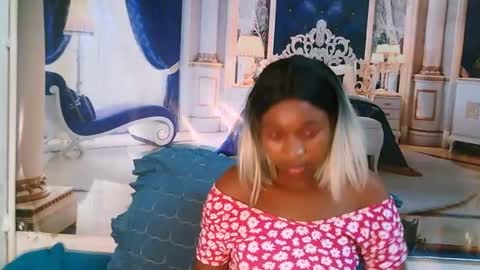 Snapshot of ebonyblisss chatting on February 5, 10:08 am Tamia online show from February 5, 10:08 am