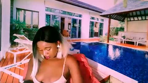 Snapshot of ebonyblisss chatting on February 17, 6:20 am Tamia online show from February 17, 6:20 am