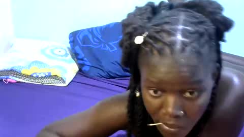 ebonybloom01 online show from March 8, 2:04 am