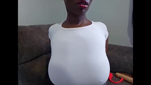 Ebony Melanie online show from November 3, 11:55 am