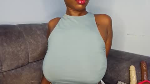 Ebony Melanie online show from December 13, 9:31 pm