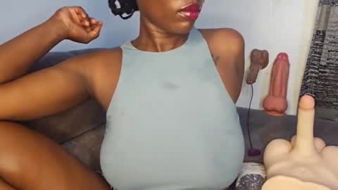 Ebony Melanie online show from January 6, 11:51 pm
