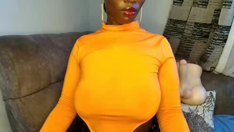 Ebony Melanie online show from February 2, 12:26 pm