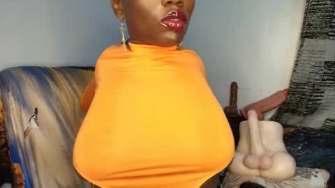 Ebony Melanie online show from February 21, 11:17 pm