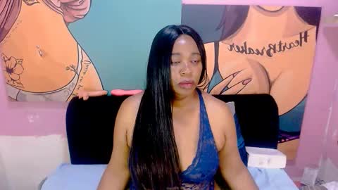 Lyn online show from December 15, 8:07 am