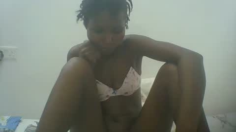 Snapshot of ebonycutegal1996 chatting on February 17, 6:59 pm TRIZER online show from February 17, 6:59 pm