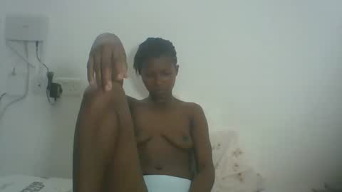 Snapshot of ebonycutegal1996 chatting on February 20, 2:07 am TRIZER online show from February 20, 2:07 am