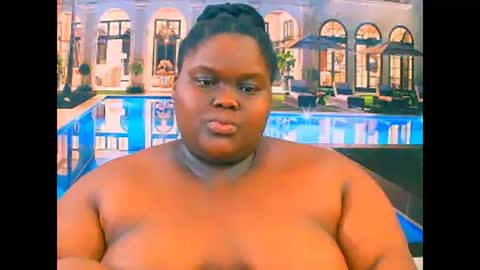 ebonyhotbuns4u2luv online show from December 15, 8:57 pm