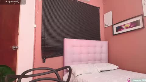 Snapshot of ebonyndsavage chatting on December 26, 10:09 pm ebonyndsavage online show from December 26, 10:09 pm