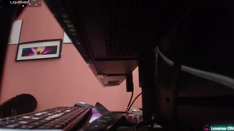 Snapshot of ebonyndsavage chatting on December 27, 10:37 pm ebonyndsavage online show from December 27, 10:37 pm