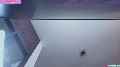 Snapshot of ebonyndsavage chatting on January 4, 10:13 pm ebonyndsavage online show from January 4, 10:13 pm