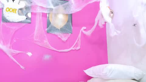 Snapshot of ebonyndsavage chatting on October 23, 7:34 pm ebonyndsavage online show from October 23, 7:34 pm