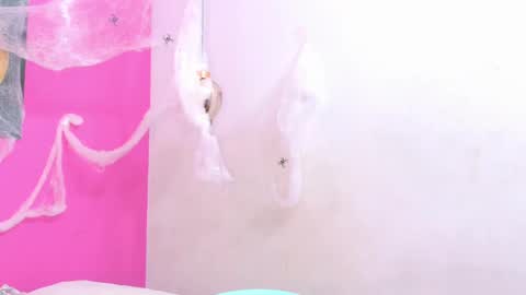 Snapshot of ebonyndsavage chatting on October 25, 6:35 pm ebonyndsavage online show from October 25, 6:35 pm