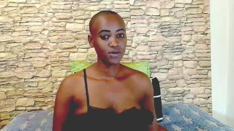 Snapshot of ebonyolive69 chatting on May 4, 10:39 pm Cindy online show from May 4, 10:39 pm