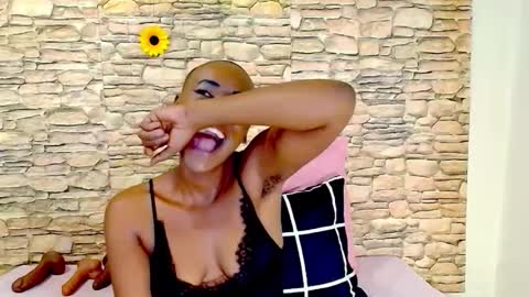 Snapshot of ebonyolive69 chatting on May 14, 10:05 pm Cindy online show from May 14, 10:05 pm