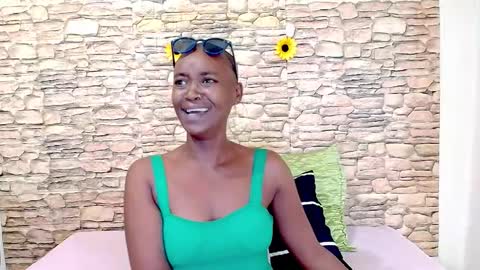 Snapshot of ebonyolive69 chatting on May 15, 6:48 pm Cindy online show from May 15, 6:48 pm