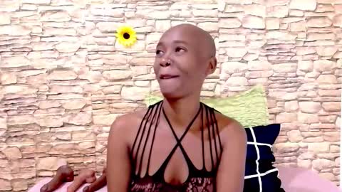 Snapshot of ebonyolive69 chatting on June 1, 10:00 pm Cindy online show from June 1, 10:00 pm