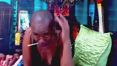 Snapshot of ebonyolive69 chatting on June 5, 6:52 am Cindy online show from June 5, 6:52 am