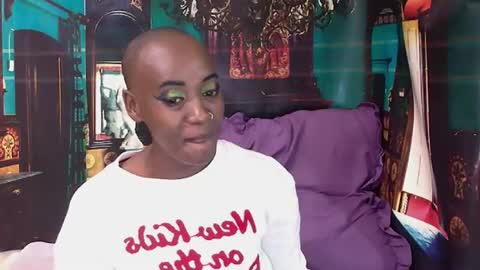 Snapshot of ebonyolive69 chatting on June 13, 9:29 am Cindy online show from June 13, 9:29 am
