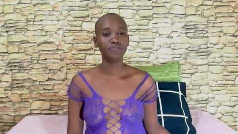 Snapshot of ebonyolive69 chatting on June 13, 9:35 pm Cindy online show from June 13, 9:35 pm