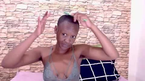 Snapshot of ebonyolive69 chatting on July 20, 6:32 pm Cindy online show from July 20, 6:32 pm