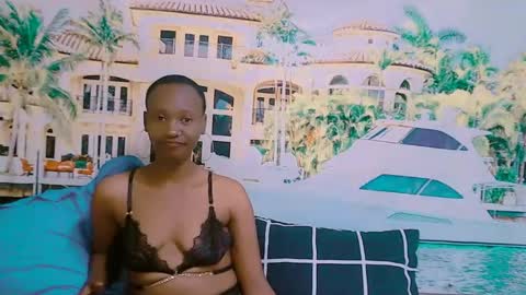 Snapshot of ebonyolive69 chatting on August 4, 11:07 pm Cindy online show from August 4, 11:07 pm