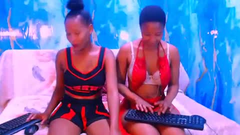 Snapshot of ebonypretty4u chatting on October 3, 7:38 am ebonypretty4u online show from October 3, 7:38 am
