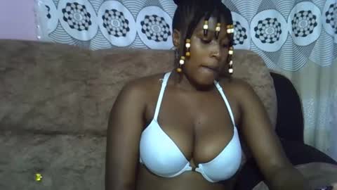 pretty online show from April 20, 10:07 am