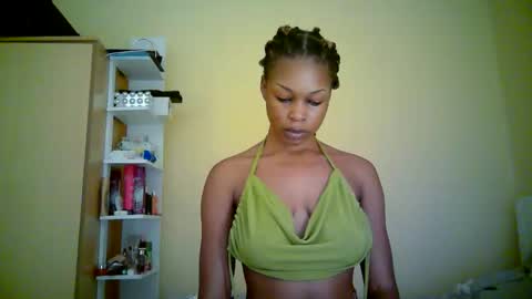 ebonytanqueen online show from May 14, 1:23 am