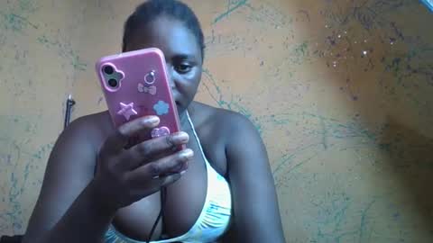 Snapshot of ebonyvd chatting on February 27, 2:06 pm ebonyvd online show from February 27, 2:06 pm