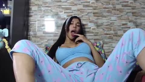 ebonyxprincess online show from April 24, 2:03 am