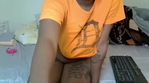 ebonyy_noir online show from March 1, 11:01 am