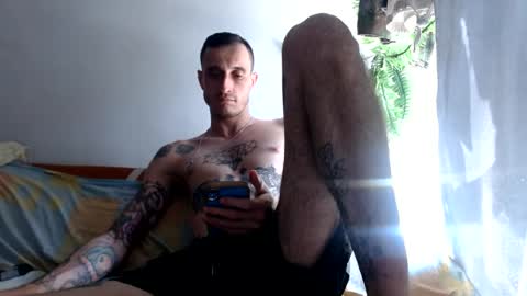 Snapshot of ed_big_cock chatting on July 24, 3:43 pm Edd Gallego online show from July 24, 3:43 pm