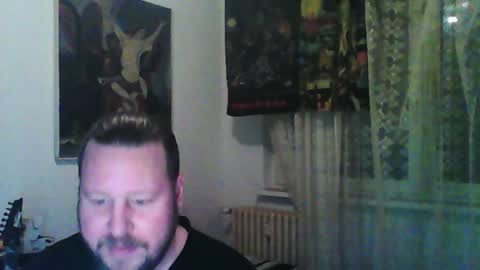 Snapshot of eda666 chatting on December 16, 7:00 pm Edward online show from December 16, 7:00 pm