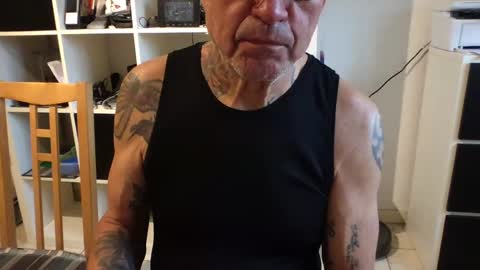 eddelmar online show from December 7, 10:56 am