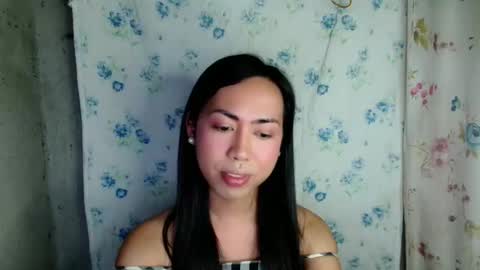 eddfox001 online show from April 22, 2:29 pm