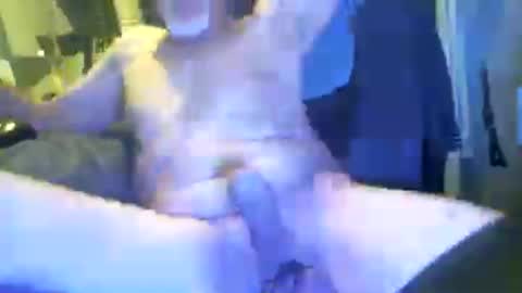 Snapshot of eddiedanger5 chatting on July 31, 2:11 am eddiedanger5 online show from July 31, 2:11 am