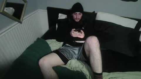 Snapshot of eddy815 chatting on February 4, 7:47 am eddy815 online show from February 4, 7:47 am