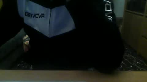 eddy_1968 online show from December 8, 10:57 pm