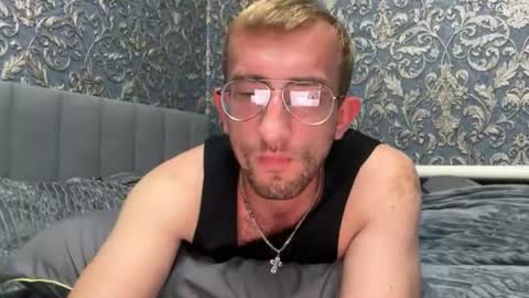 eddy_1994 online show from July 10, 1:14 pm