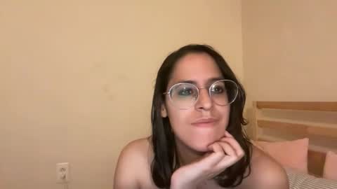 edelia online show from May 26, 5:03 am