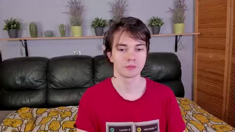 Snapshot of edgar_luck chatting on October 12, 9:58 pm Edgar online show from October 12, 9:58 pm