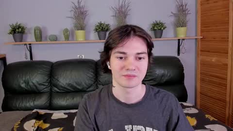 Snapshot of edgar_luck chatting on October 22, 2:34 am Edgar online show from October 22, 2:34 am