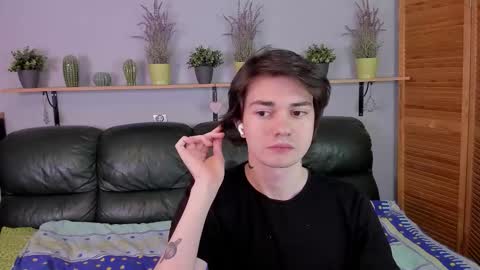 Snapshot of edgar_luck chatting on October 29, 10:00 pm Edgar online show from October 29, 10:00 pm