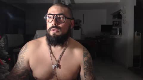 Snapshot of edgarram83 chatting on December 11, 7:09 am edgarram83 online show from December 11, 7:09 am