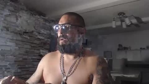 Snapshot of edgarram83 chatting on September 17, 7:21 am edgarram83 online show from September 17, 7:21 am