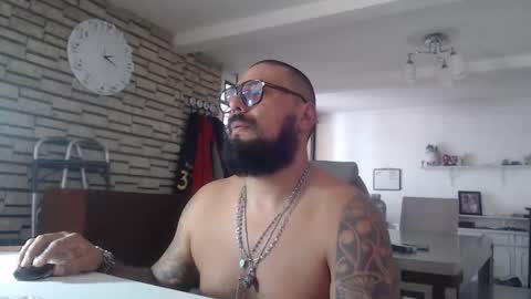 Snapshot of edgarram83 chatting on October 7, 8:17 pm edgarram83 online show from October 7, 8:17 pm